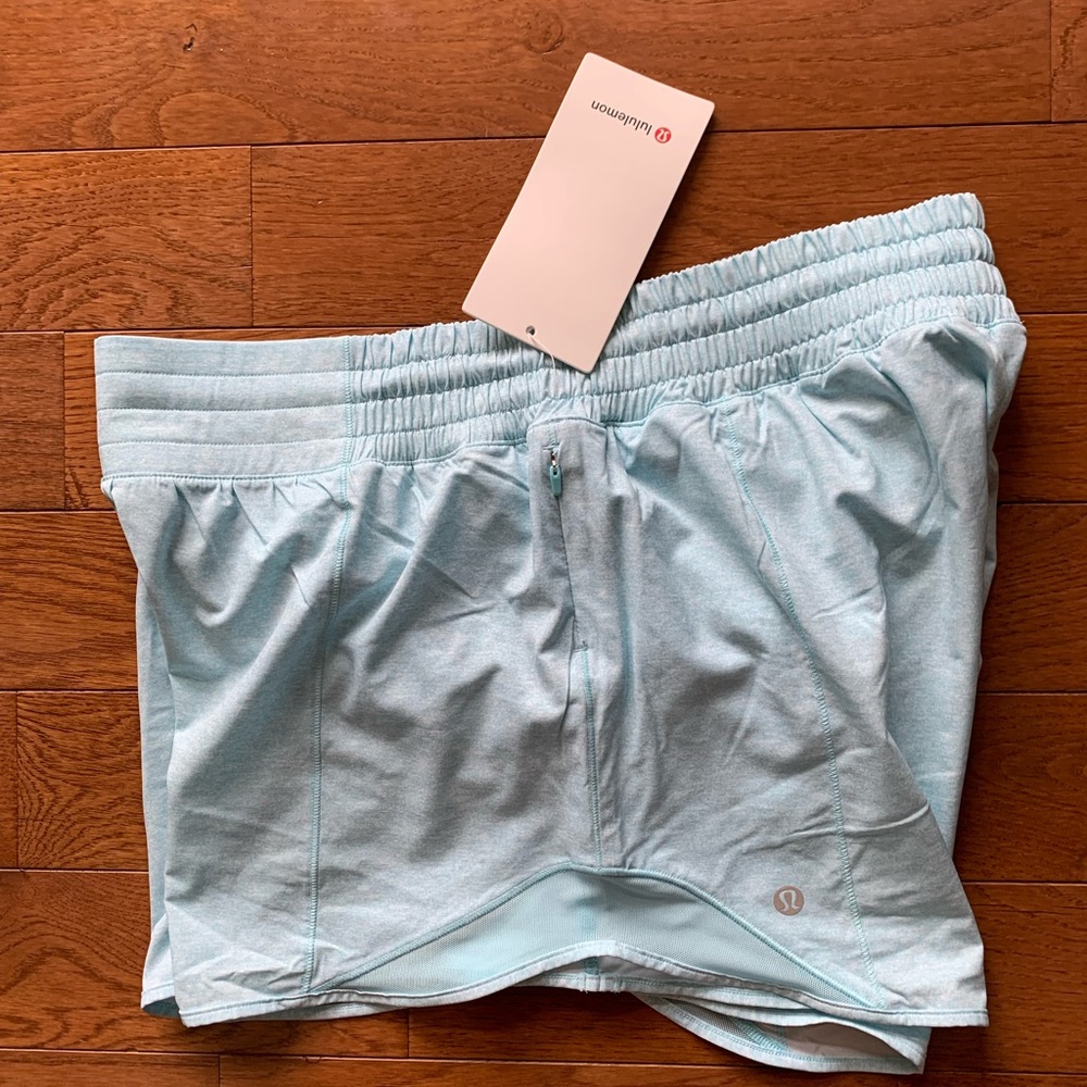 LULULEMON HIGH RISE HOTTY HOT SHORT 4”-ICING BLUE - Picture 6 of 16
